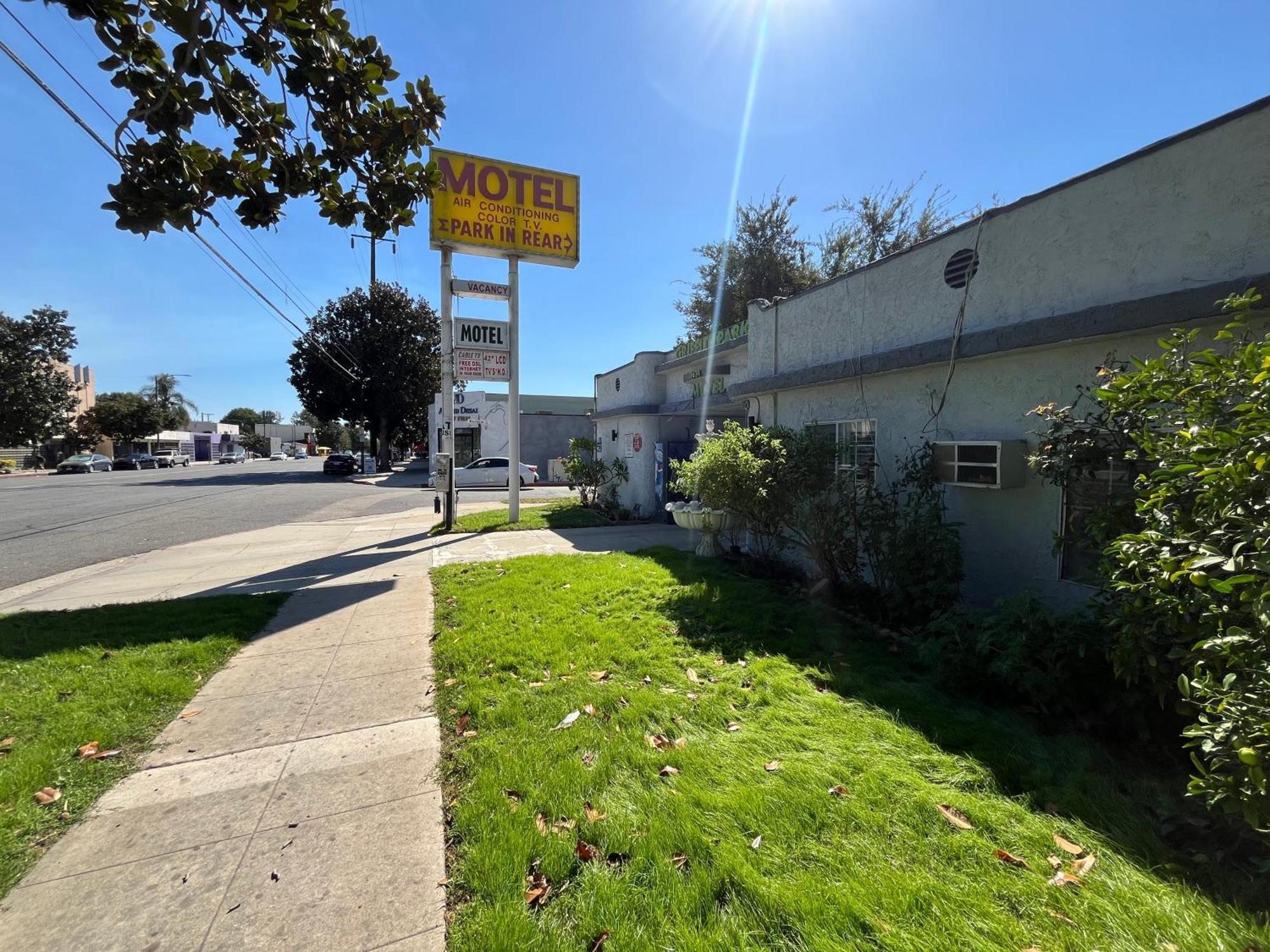 Griffith Park Motel, In Los Angeles Hollywood Area Glendale Dış mekan fotoğraf